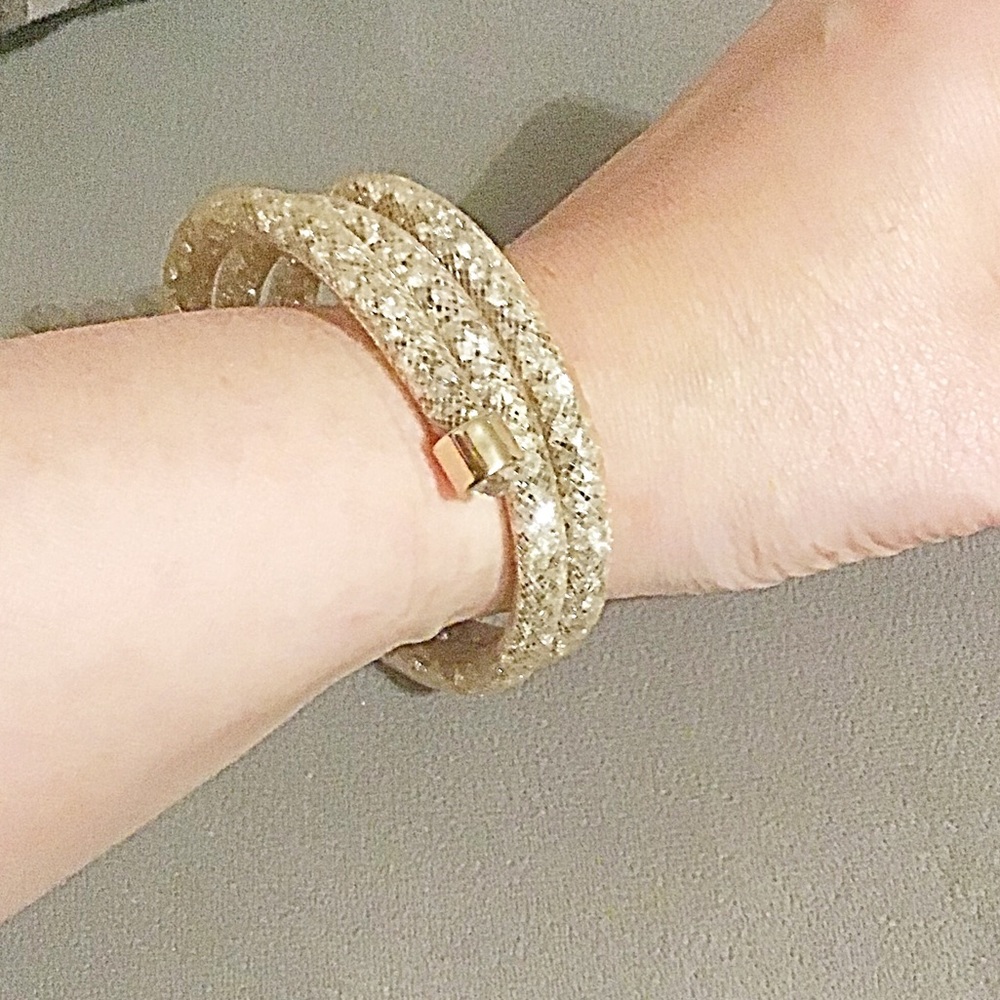 NWOT Gold Coil Bracelet - Picture 3 of 8